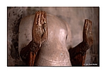 Kopflose Buddhastatue in Angkor Wat